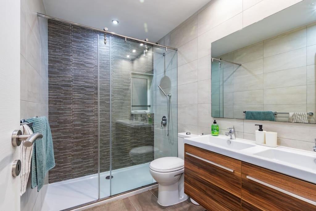 Modern 3 Bedroom Apartment Close To Paceville And Beach Is-Swieqi Bagian luar foto