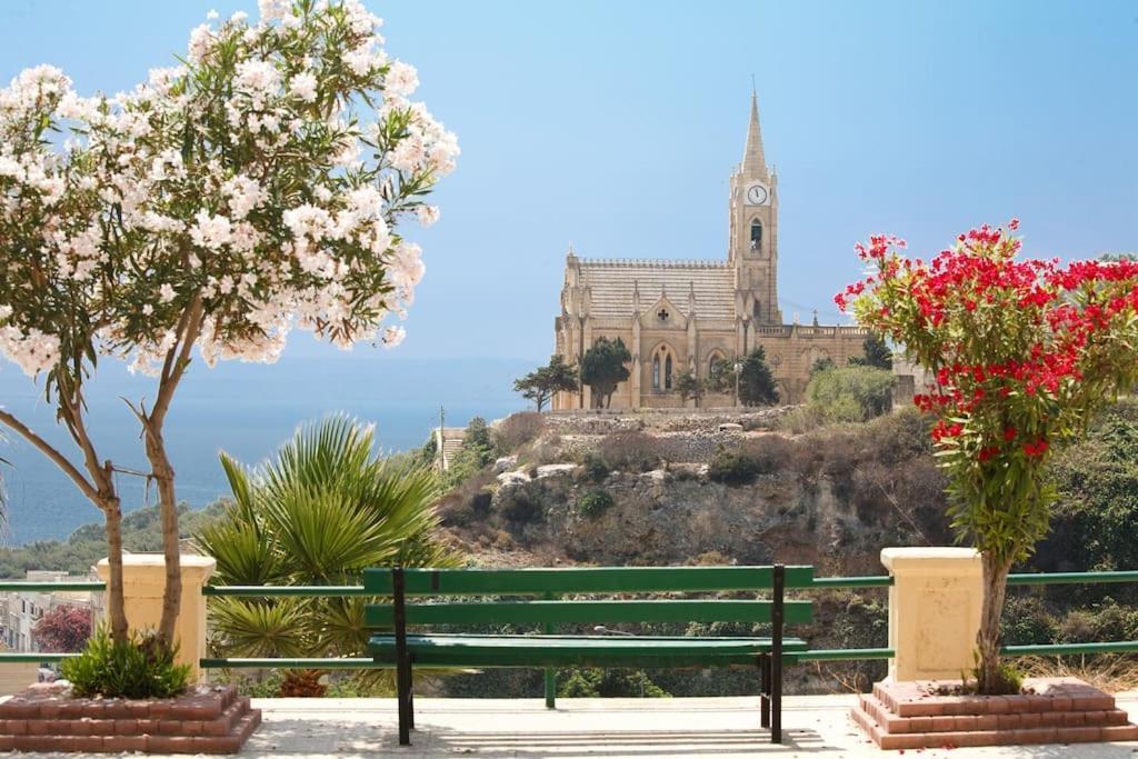 Modern 3 Bedroom Apartment Close To Paceville And Beach Is-Swieqi Bagian luar foto