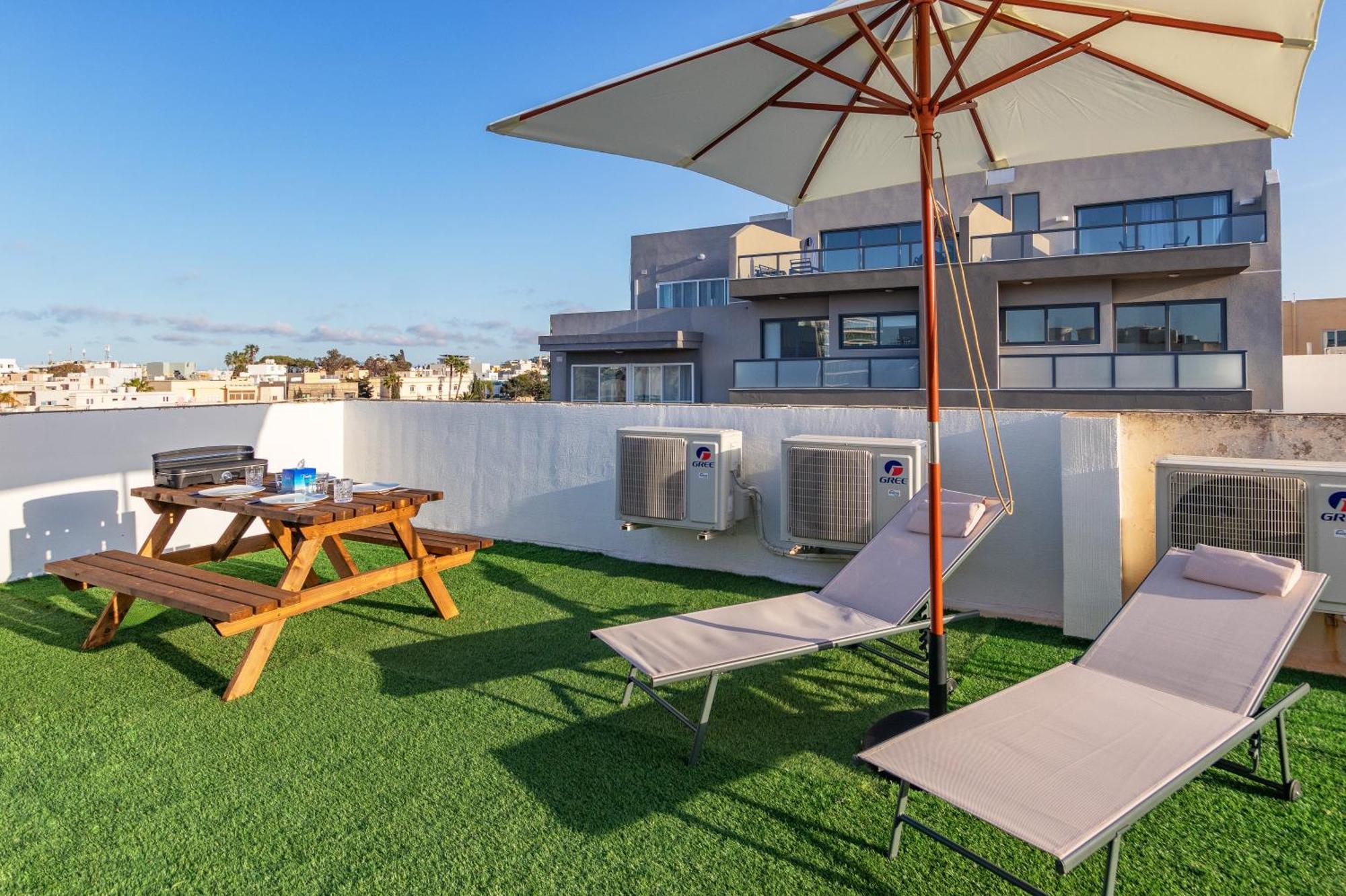 Modern 3 Bedroom Apartment Close To Paceville And Beach Is-Swieqi Bagian luar foto
